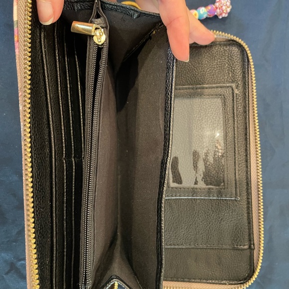 Betsey Johnson Floral Brown Wallet - Picture 5 of 5